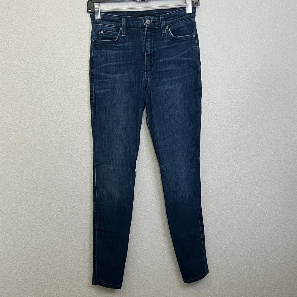 Joe’s Jeans The Charlie High Rise Skinny Medium Wash Size 26